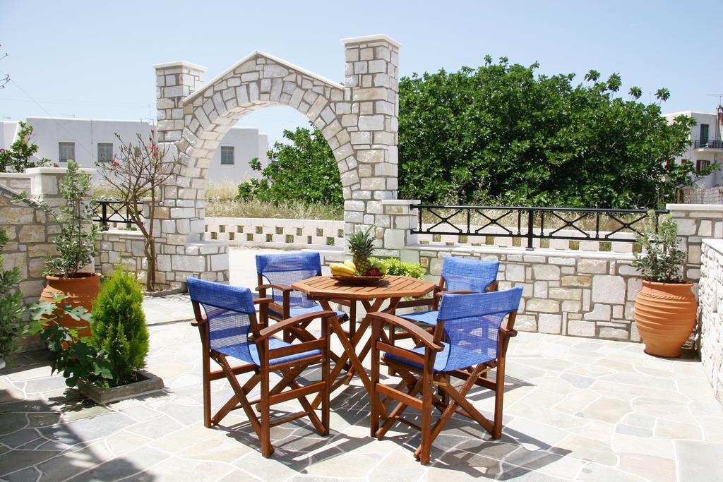 Anna Platanou Hotel Parikia  Room photo