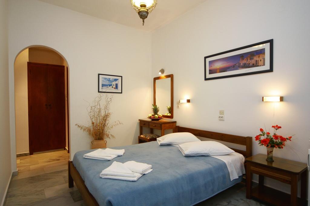 Anna Platanou Hotel Parikia  Exterior photo