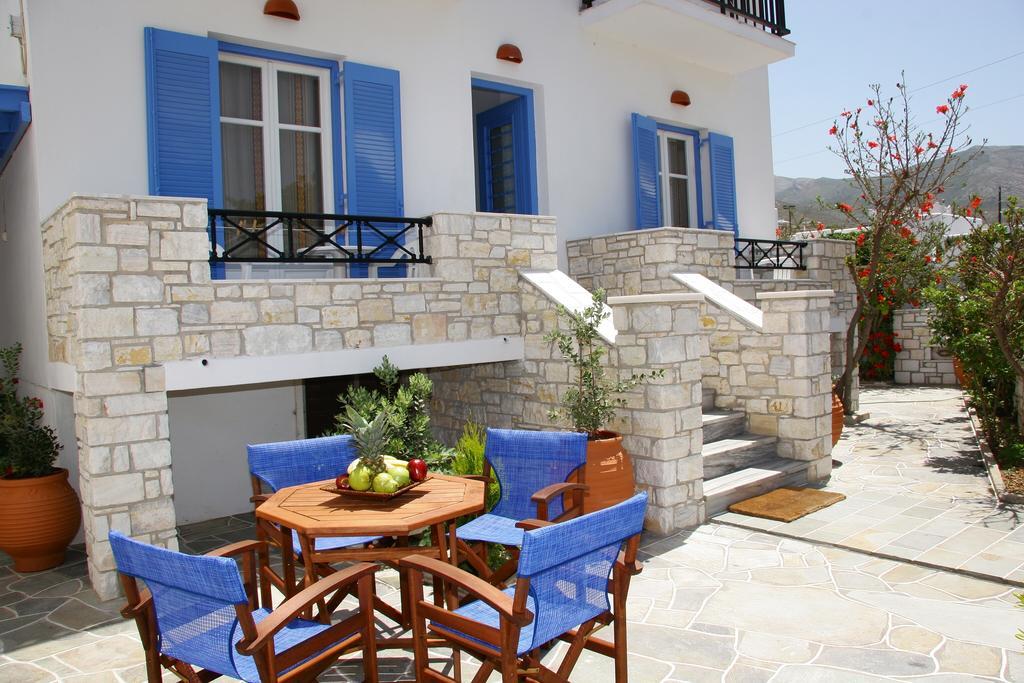 Anna Platanou Hotel Parikia  Exterior photo